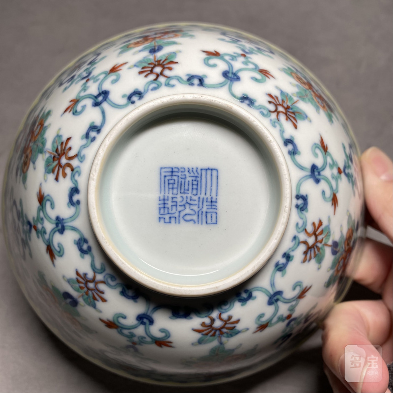 清道光 斗彩簇菊纹碗 - 图12